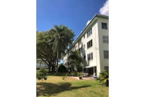 5725 80TH STREET, ST PETERSBURG, FL 33709 - MLS#MFRTB8467690