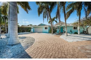2910 ALTON DRIVE, ST PETE BEACH, FL 33706 - MLS#MFRTB8467693