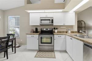 12041 68TH STREET, LARGO, FL 33773 - MLS#MFRTB8467704