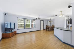 8010 FRANKLIN ROAD, PLANT CITY, FL 33565 - MLS#MFRTB8467757