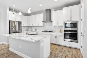 6394 ROADSTEAD COURT, APOLLO BEACH, FL 33572 - MLS#MFRTB8467771