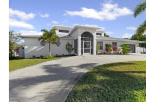 617 KINGSTON COURT, APOLLO BEACH, FL 33572 - MLS#MFRTB8467833