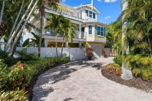 106 79TH STREET, HOLMES BEACH, FL 34217 - MLS#MFRTB8467871