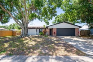 502 Timber Bay Cir E, OLDSMAR