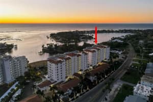 1325 SNELL ISLE BOULEVARD, ST PETERSBURG, FL 33704 - MLS#MFRTB8467931
