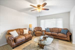 1016 LADY GUINEVERE DRIVE, VALRICO, FL 33594 - MLS#MFRTB8468063