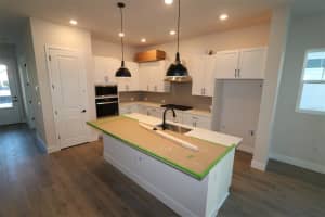 7308 DONNYBROOK LANE, SARASOTA, FL 34240 - MLS#MFRTB8468160