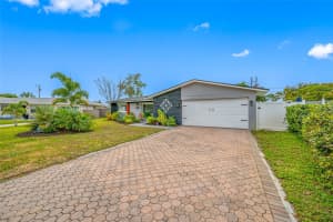 6377 15TH STREET, ST PETERSBURG, FL 33705 - MLS#MFRTB8468187