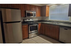 11710 WESSON CIRCLE, TAMPA, FL 33618 - MLS#MFRTB8468328