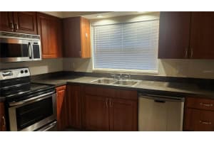 11710 WESSON CIRCLE, TAMPA, FL 33618 - MLS#MFRTB8468328