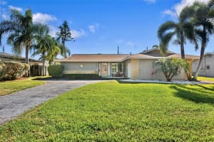 5072 43RD STREET, ST PETERSBURG, FL 33711 - MLS#MFRTB8468331