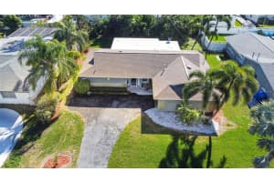 5072 43RD STREET, ST PETERSBURG, FL 33711 - MLS#MFRTB8468331