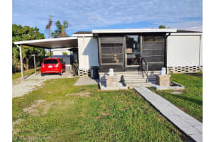 1948 Lullaby Dr, HOLIDAY 1948 Lullaby Dr, HOLIDAY