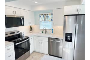 6154 MIDNIGHT PASS ROAD, SARASOTA, FL 34242 - MLS#MFRTB8468402