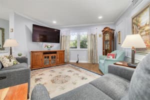 8198 TERRACE GARDEN DRIVE, ST PETERSBURG, FL 33709 - MLS#MFRTB8468528