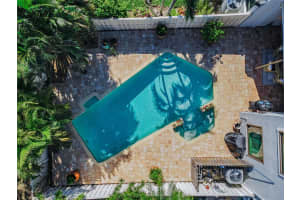 990 SAN CARLOS COURT, ST PETERSBURG, FL 33702 - MLS#MFRTB8468554