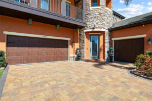 10902 CHARMWOOD DRIVE, RIVERVIEW, FL 33569 - MLS#MFRTB8468557