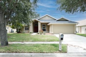 1282 PARADISE LAKE DRIVE, TARPON SPRINGS, FL 34689 - MLS#MFRTB8468597
