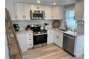 6154 MIDNIGHT PASS ROAD, SARASOTA, FL 34242 - MLS#MFRTB8468616