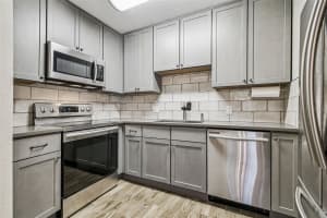 13691 Orange Sunset Dr #201 Tampa, FL 33618 - Off Market