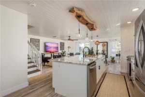 11722 CURRIE LANE, LARGO, FL 33774 - MLS#MFRTB8468654