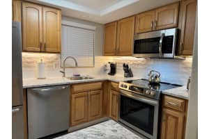 6154 MIDNIGHT PASS ROAD, SARASOTA, FL 34242 - MLS#MFRTB8468683