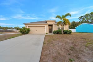 419 Fillmore Ave Ne, PALM BAY