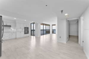 2413 BAYSHORE BOULEVARD, TAMPA, FL 33629 Sold 02/23/26