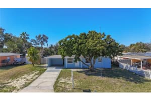 4716 Town N Country Blvd, TAMPA