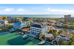 11797 1st St E, TREASURE ISLAND