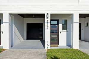 11797 1ST STREET, TREASURE ISLAND, FL 33706 - MLS#MFRTB8468830