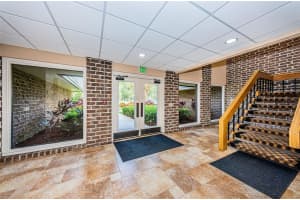 36750 US HIGHWAY 19 N #5-104, PALM HARBOR, FL 34683 - MLS#MFRTB8468832