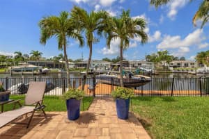 1424 47TH AVENUE, ST PETERSBURG, FL 33703 - MLS#MFRTB8468911