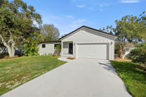 7211 Orpine Dr N, ST PETERSBURG