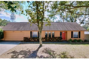 2205 ROSLYN LANE, LAKELAND, FL 33812 - MLS#MFRTB8469011