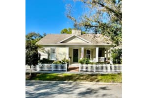 584 Meadow Sweet Cir, OSPREY