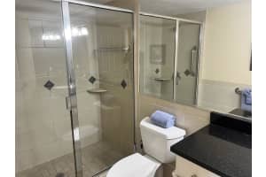 1001 POINT OF ROCKS ROAD, SARASOTA, FL 34242 - MLS#MFRTB8469024