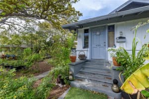 655 Paris Ave S St Petersburg, FL 33701 - Off Market