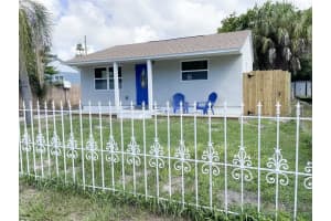 4537 10th Ave S, ST PETERSBURG