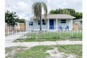 4537 10TH AVENUE, ST PETERSBURG, FL 33711 - MLS#MFRTB8469032