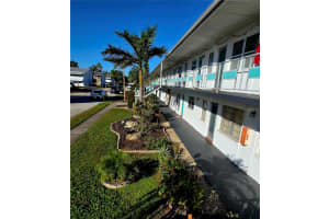 5945 21st St N #18, ST PETERSBURG