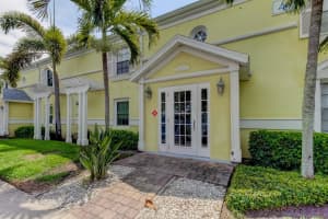 5092 BEACH DRIVE, ST PETERSBURG, FL 33705 - MLS#MFRTB8469082