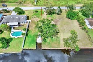 9924 PENINSULAR DRIVE, GIBSONTON, FL 33534 - MLS#MFRTB8469115