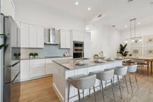 1343 4TH STREET, SARASOTA, FL 34236 - MLS#MFRTB8469185