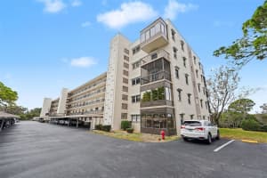 8198 TERRACE GARDEN DRIVE, ST PETERSBURG, FL 33709 - MLS#MFRTB8469309