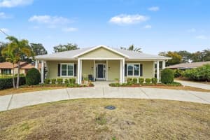 605 Manatee Dr, RUSKIN