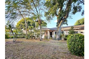 655 42ND AVENUE, ST PETERSBURG, FL 33703 - MLS#MFRTB8469420