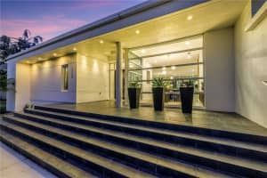 3324 WALNUT STREET, ST PETERSBURG, FL 33704 - MLS#MFRTB8469526