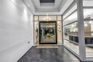 3324 WALNUT STREET, ST PETERSBURG, FL 33704 - MLS#MFRTB8469526