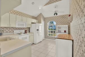 30609 TREMONT DRIVE, WESLEY CHAPEL, FL 33543 - MLS#MFRTB8469565